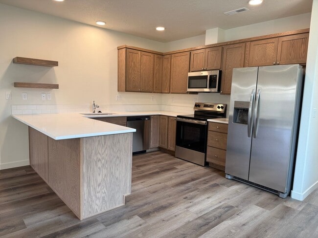 20485 Bard Ct in Bend, OR - Building Photo - Building Photo