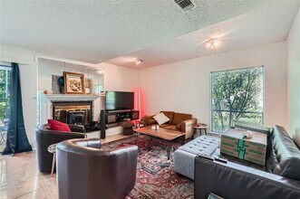 6810 Thorncliffe Dr in Austin, TX - Building Photo - Building Photo