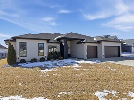 1301 Haxby Ct in Columbia, MO - Building Photo