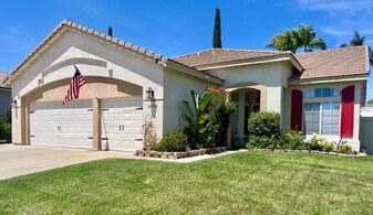 26928 Montseratt Ct in Murrieta, CA - Building Photo