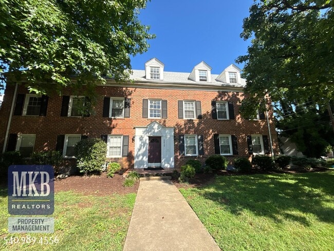 property at 2415 Longview Ave SW