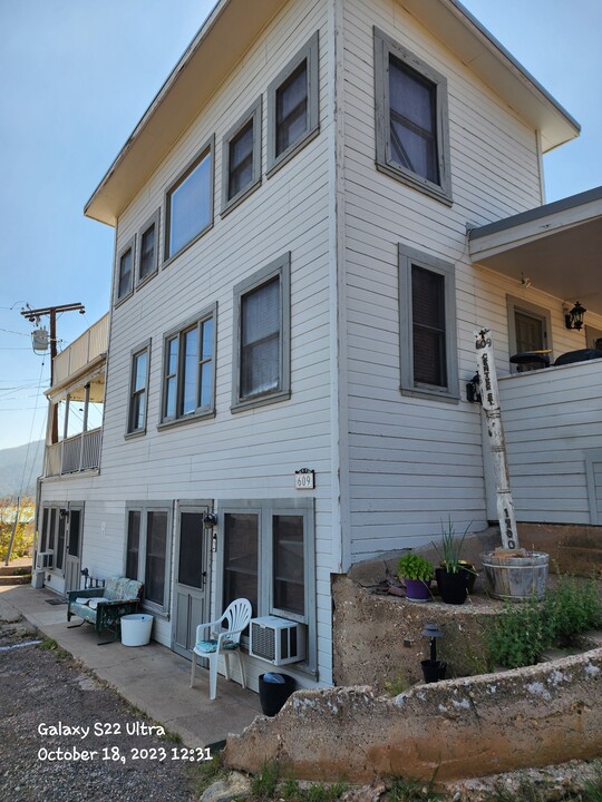 609 Center Ave, Unit 3 in Jerome, AZ - Building Photo