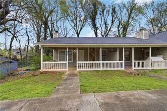 442 Booth Cir SW in Marietta, GA - Building Photo - Building Photo