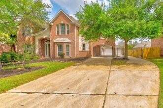 3430 Queensburg Ln in Friendswood, TX - Building Photo - Building Photo