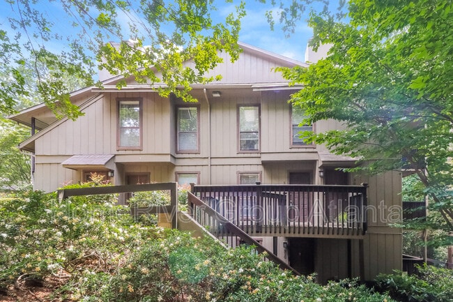 property at 308 Cumberland Ct SE