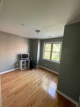 1728 N Bouvier St, Unit 2 in Philadelphia, PA - Building Photo - Building Photo