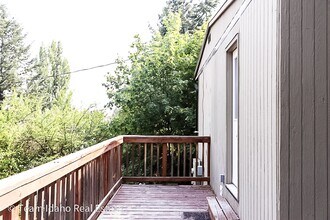 319-323 Taylor Ave in Moscow, ID - Building Photo - Building Photo