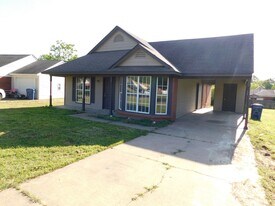 5840 Waverly Dr in Horn Lake, MS - Building Photo