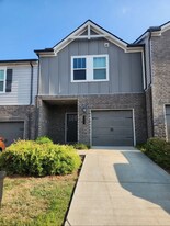 902 Oak Rdg Ln in Columbia, TN - Building Photo