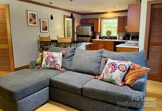 6734 Knollgate Dr in Charlotte, NC - Building Photo - Building Photo