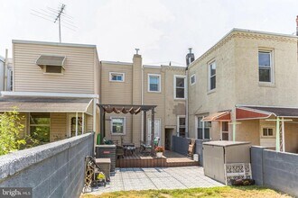 2634 E Thompson St in Philadelphia, PA - Building Photo - Building Photo