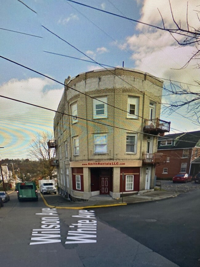 454 Wilson Ave, Unit Apt 1, Unit Apt 1