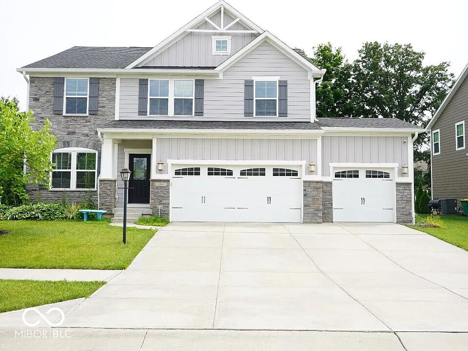 1267 Reichart Dr in Westfield, IN - Building Photo