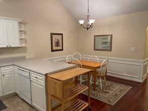 126 Hayesbury Ct in Pelham, AL - Building Photo - Building Photo