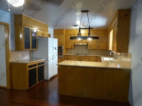613 W Christopher Dr in Clovis, NM - Foto de edificio - Building Photo