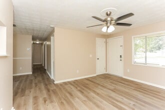7594 Raborn Ln in Jacksonville, FL - Building Photo - Building Photo