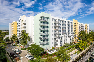 Moda North Bay Village in North Bay Village, FL - Building Photo - Building Photo