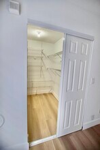 6715 W 24th Ct in Hialeah, FL - Building Photo - Building Photo