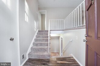 12003 Park Shore Ct in Woodbridge, VA - Building Photo - Building Photo