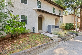 400 William Hilton Pky in Hilton Head Island, SC - Building Photo - Building Photo