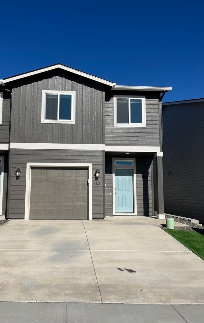 property at 6568 W 36th Pl