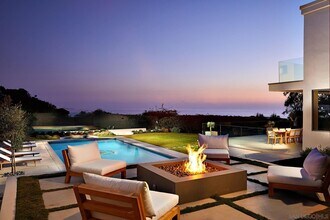 111 Stratford Ct in Del Mar, CA - Building Photo - Building Photo