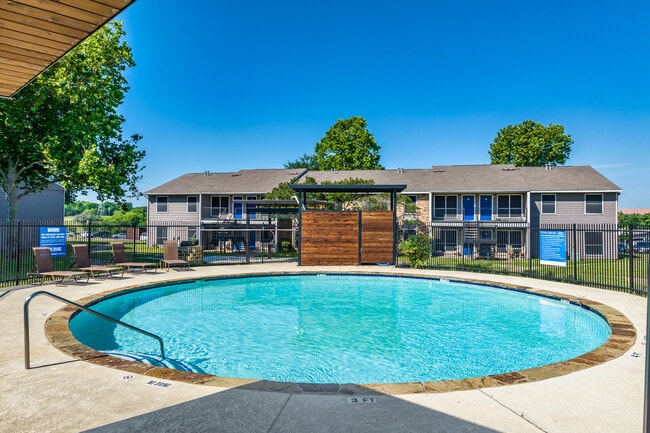 Cottonwood Park Village
