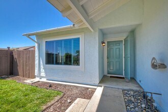 4041 Johnson Dr in Oceanside, CA - Building Photo - Building Photo