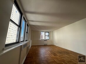 East 79th Street, Unit 12U in New York, NY - Building Photo - Building Photo