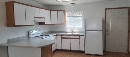 410 Harrison Ave in Chester, MT - Building Photo - Building Photo