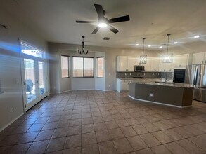 10485 E Kingswood Dr in Vail, AZ - Building Photo - Building Photo