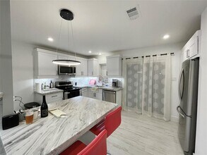 403 Avondale St in Houston, TX - Building Photo - Building Photo