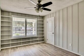 7906 Hammerly Blvd in Houston, TX - Building Photo - Building Photo