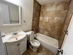 510 Hubbard Dr in Garland, TX - Building Photo - Building Photo