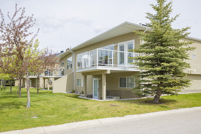 Dakotas Sky Ranch in Okotoks, AB - Building Photo - Building Photo