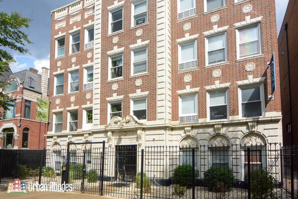 1628 N Humboldt Blvd, Unit M08B in Chicago, IL - Building Photo