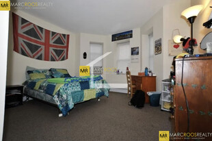 843 Beacon St, Unit 3A in Boston, MA - Building Photo - Building Photo