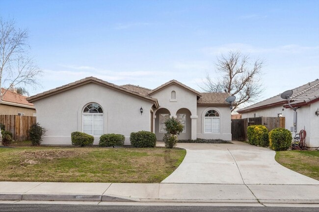 9809 Valerio Ct in Bakersfield, CA - Building Photo - Building Photo