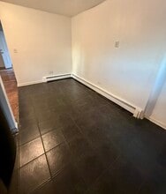 558 N Ardmore Ave in Villa Park, IL - Building Photo - Building Photo