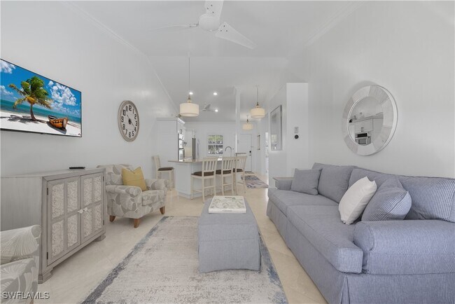 326 Bradstrom Cir in Naples, FL - Building Photo - Building Photo