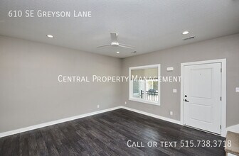 610 SE Greyson Ln in Waukee, IA - Building Photo - Building Photo