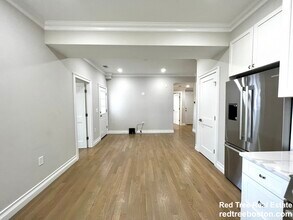 14 Mount Hood Rd, Unit 6 in Boston, MA - Foto de edificio - Building Photo