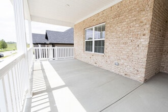 3017 Silver Charm Ct in Richmond, KY - Building Photo - Building Photo