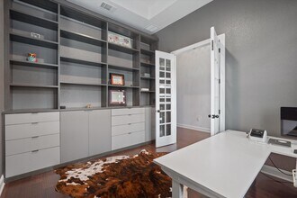 9808 Bayshore Bend in Austin, TX - Building Photo - Building Photo