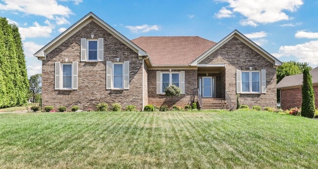 property at 4276 N Woodstock Dr