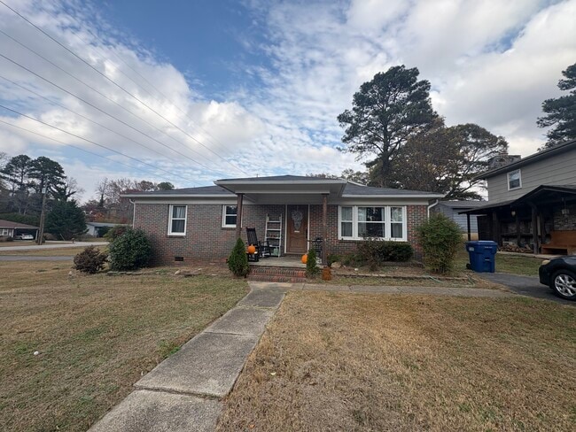 property at 21 Pine St