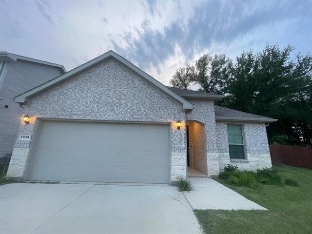 property at 2516 Sakeena Ct