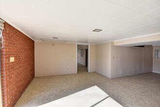 1115 Brookside Dr in Greensburg, PA - Building Photo - Building Photo