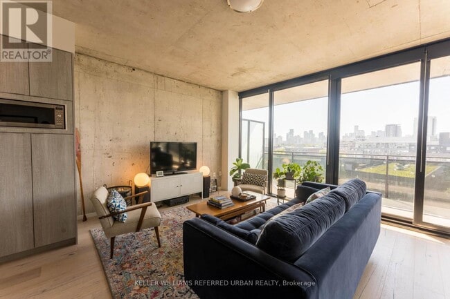 property at 21-821 Lawren Harris Square