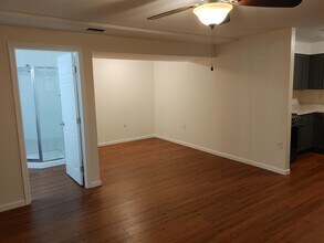 708 Wilderness Rd, Unit Walk-out Basement in Linden, VA - Building Photo - Building Photo